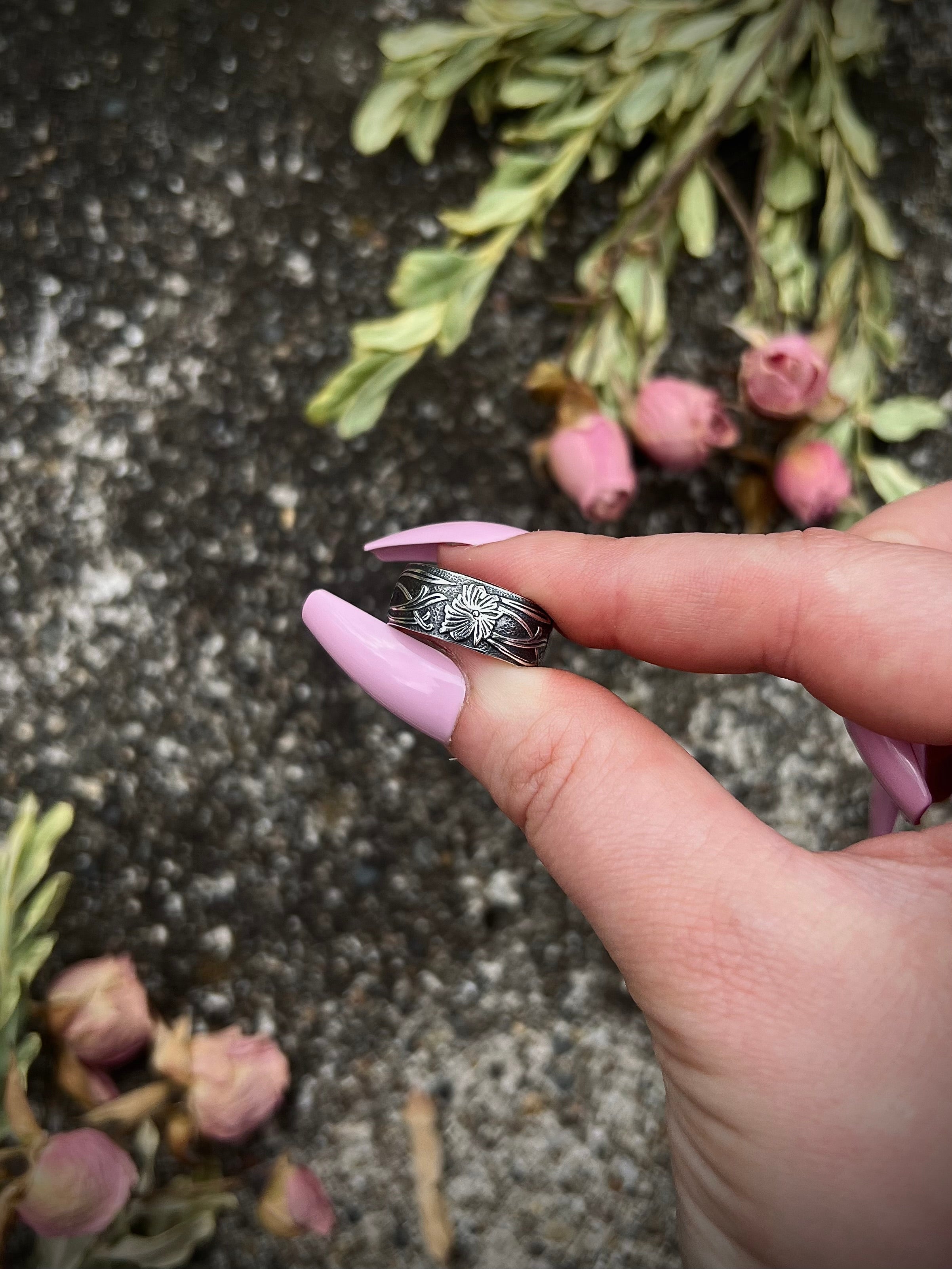 Hollyhocks Ring; MTO