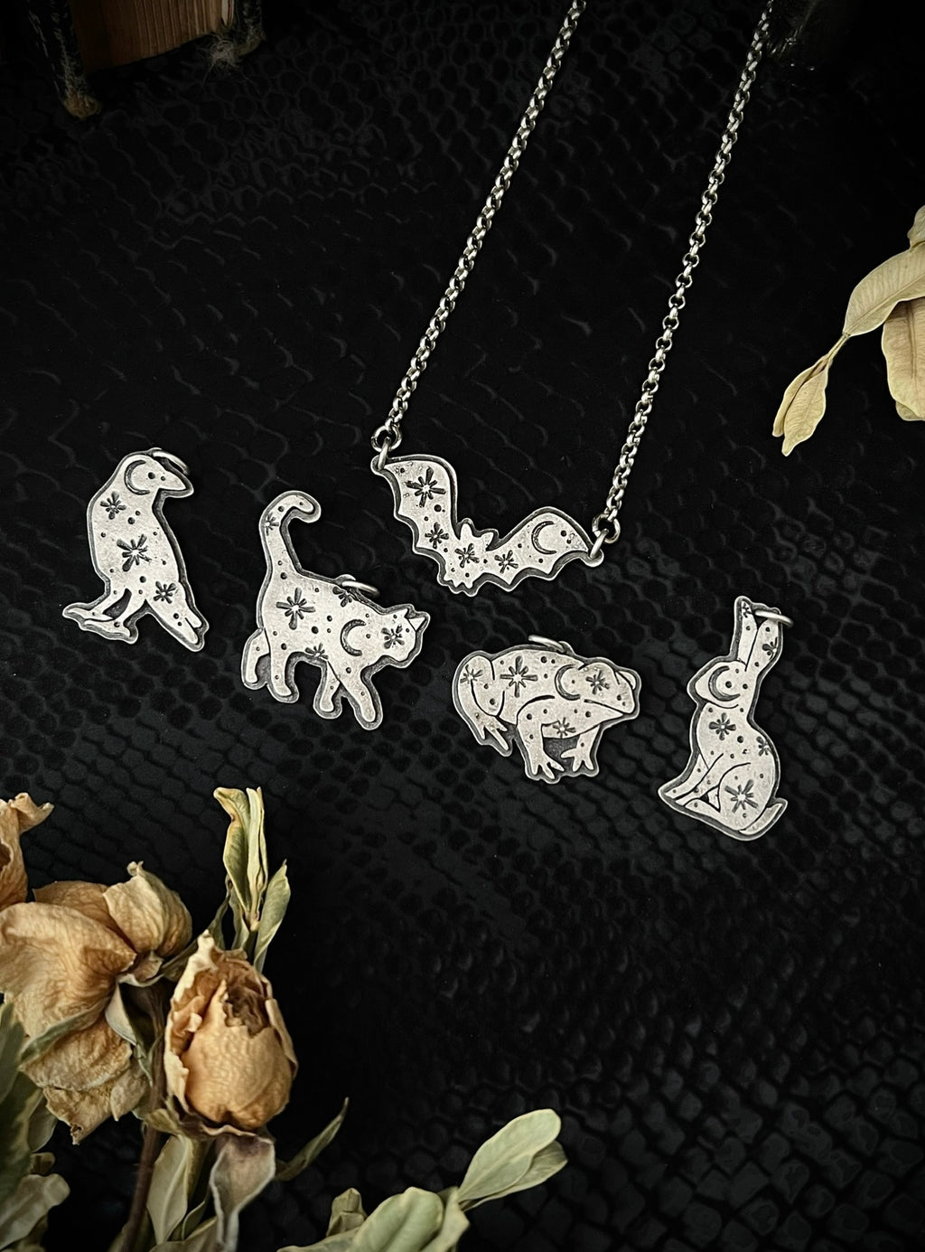 Choose Your Familiar Necklace; MTO