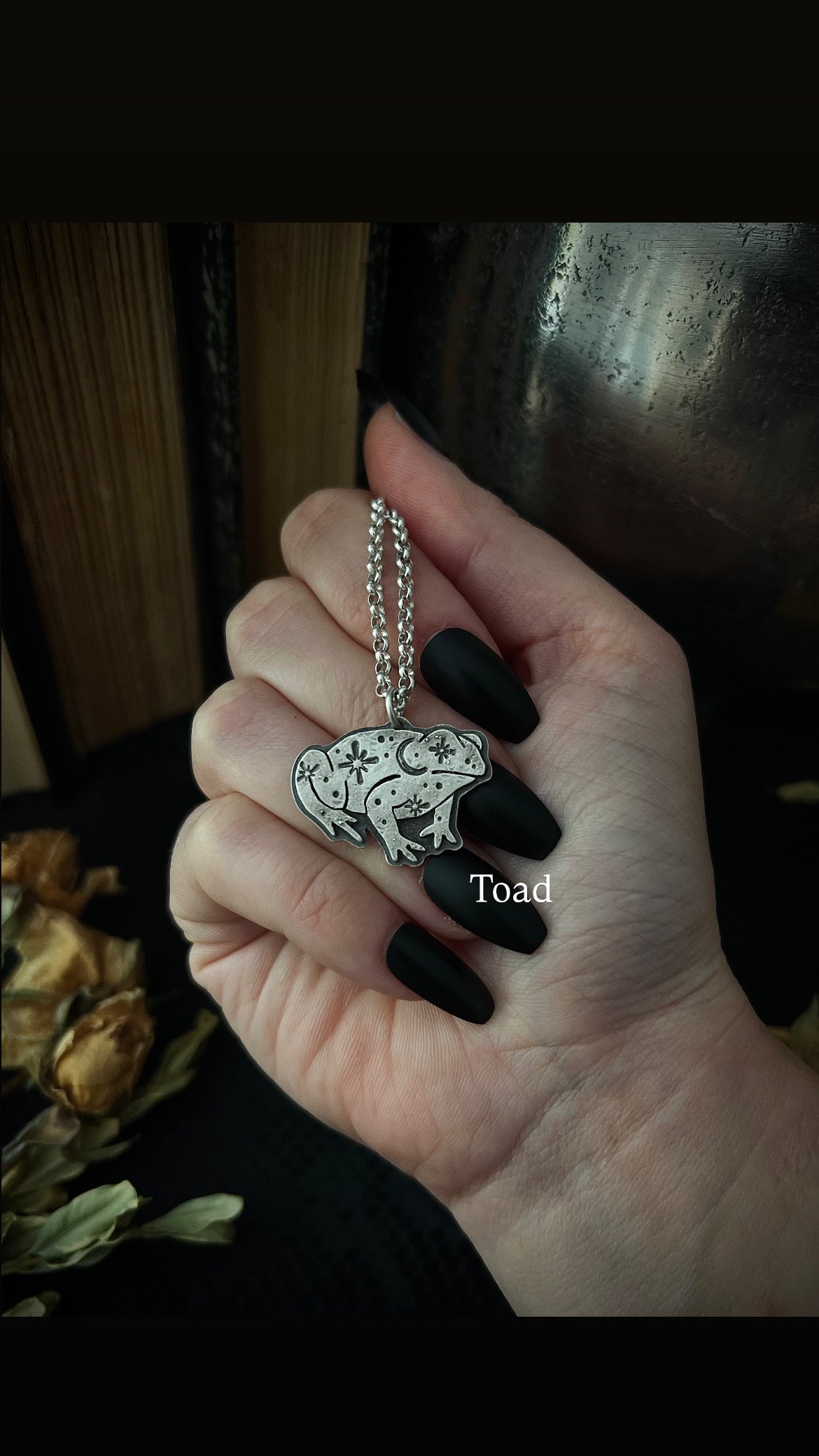 Choose Your Familiar Necklace; MTO