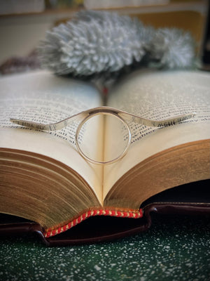 Ivy Pattern Book Ring