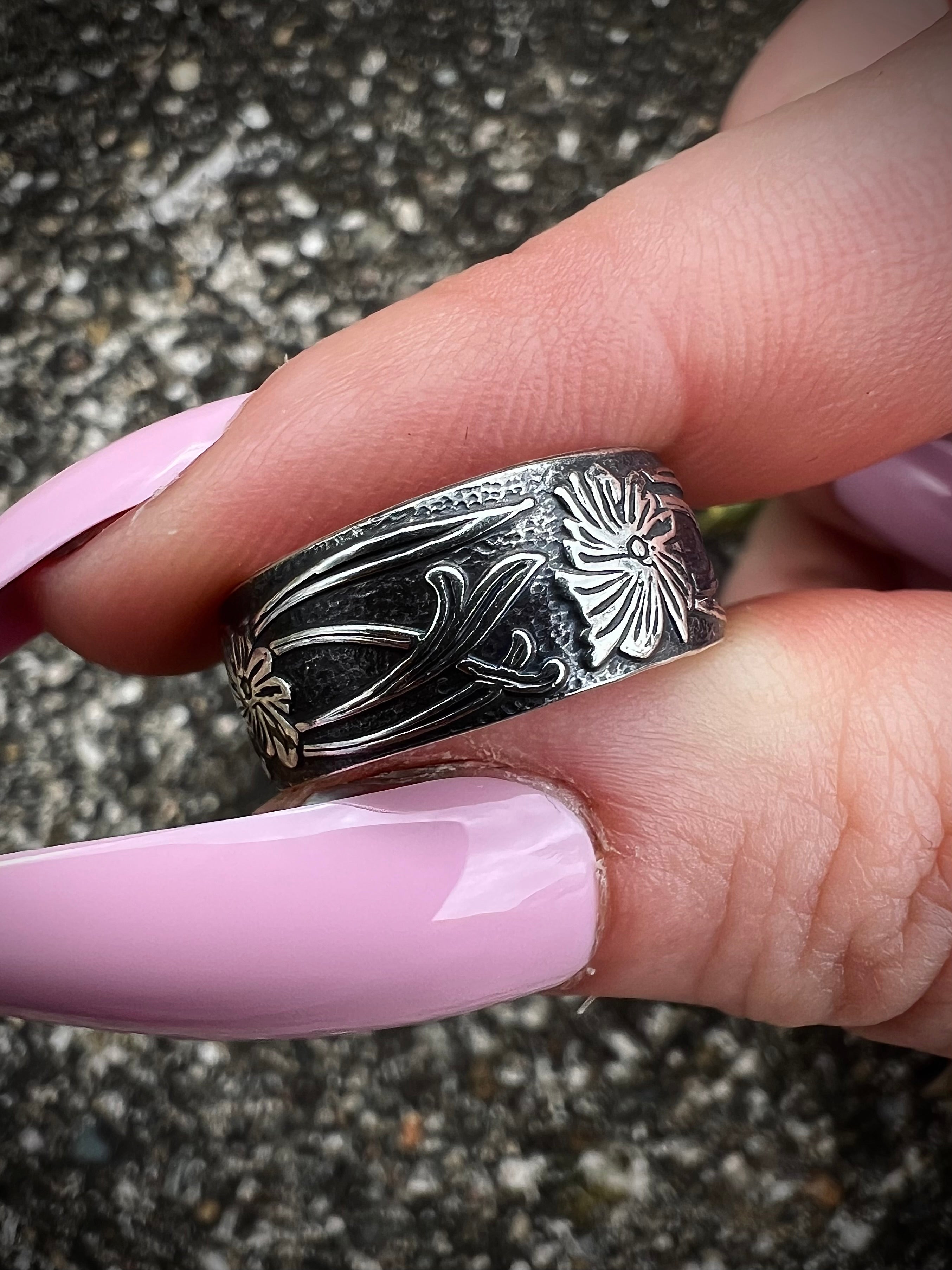 Hollyhocks Ring; MTO