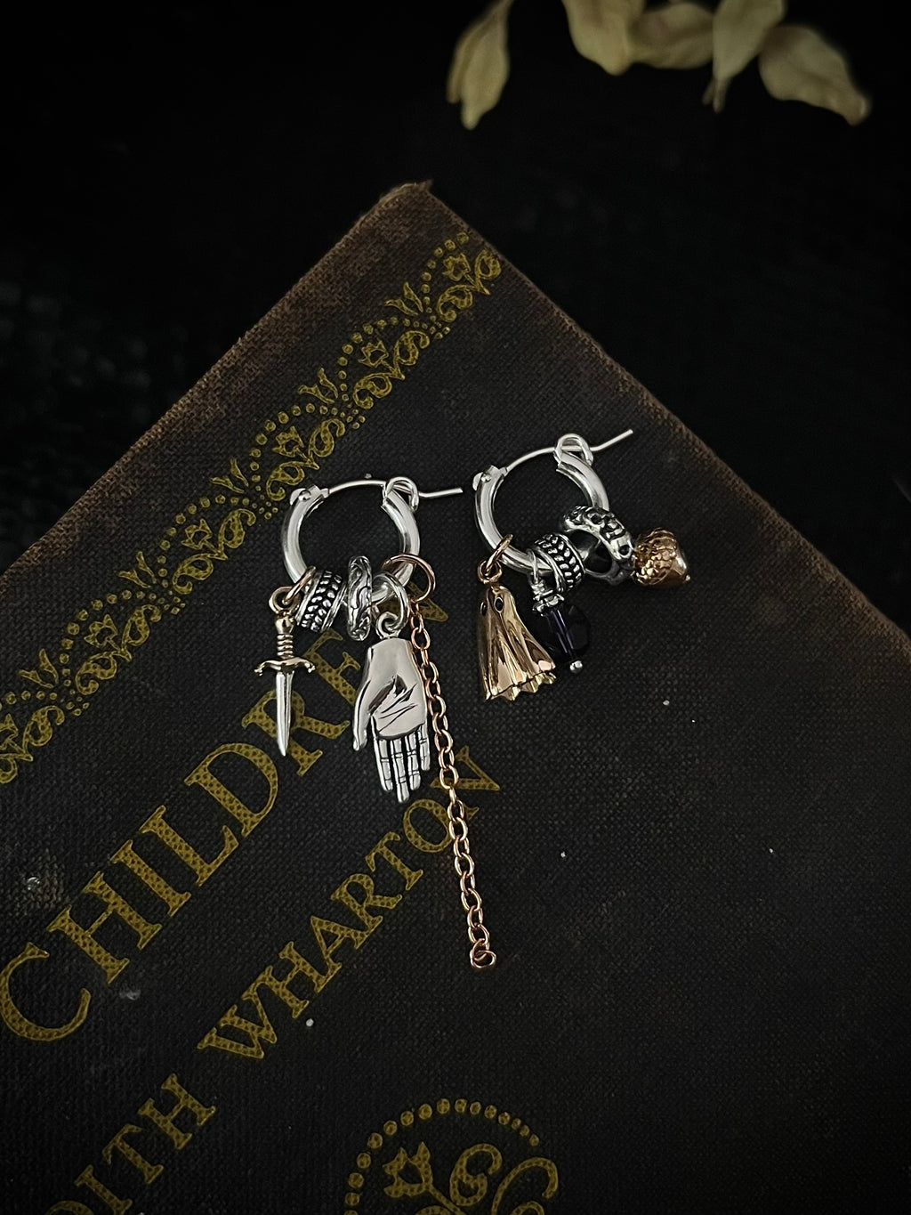 Conjure Trinket Hoops