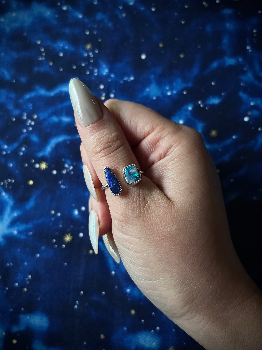 Size 8.5; Floater Ring