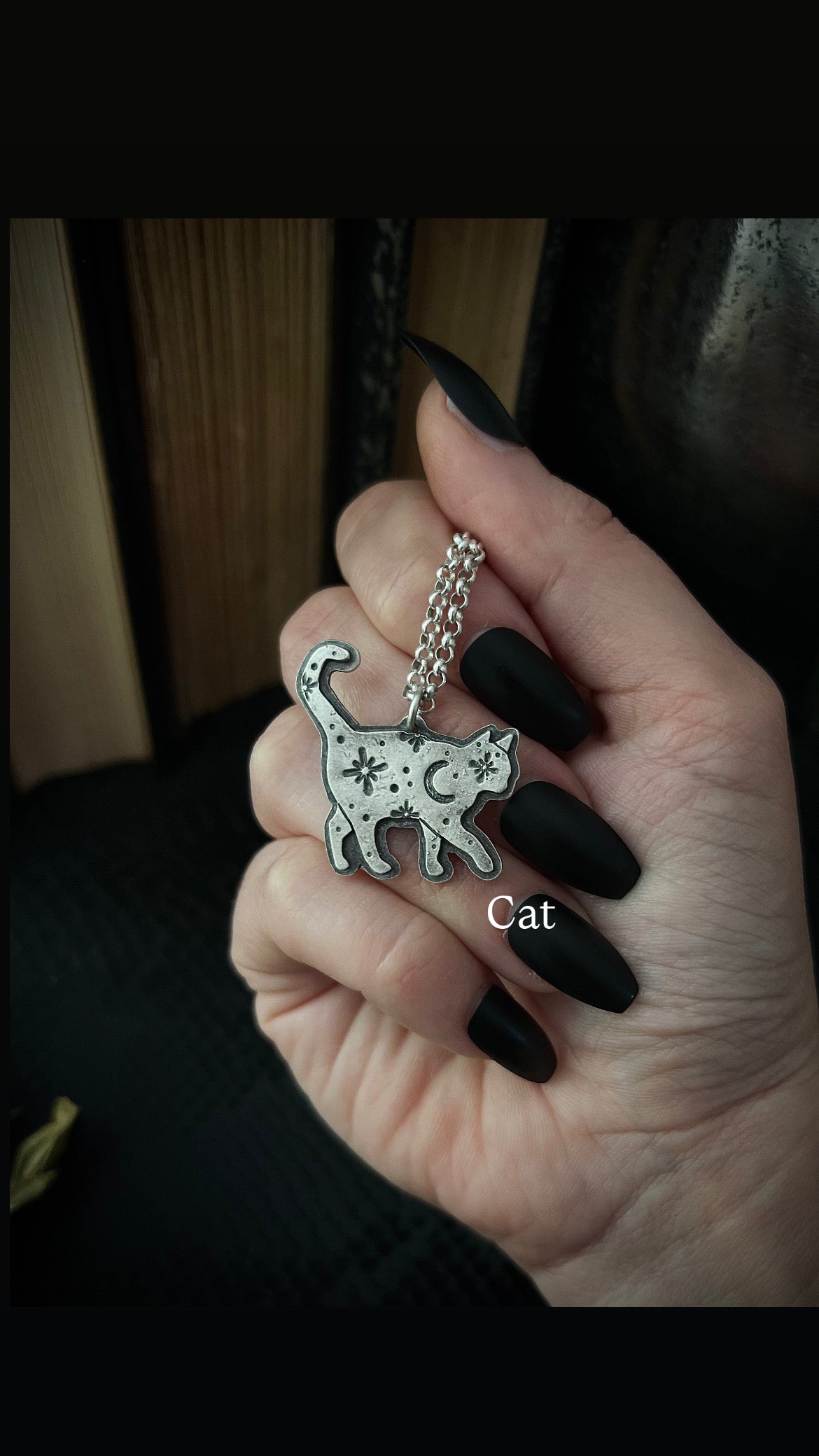 Choose Your Familiar Necklace; MTO