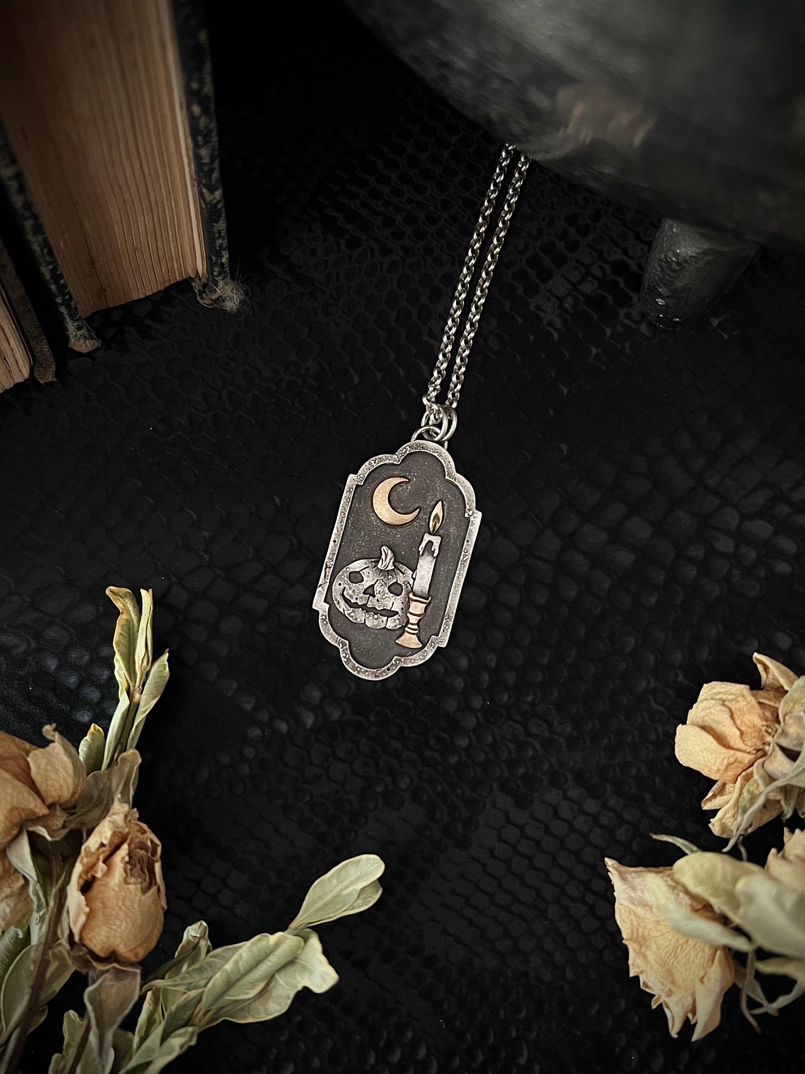 Halloween By Candlelight Necklace