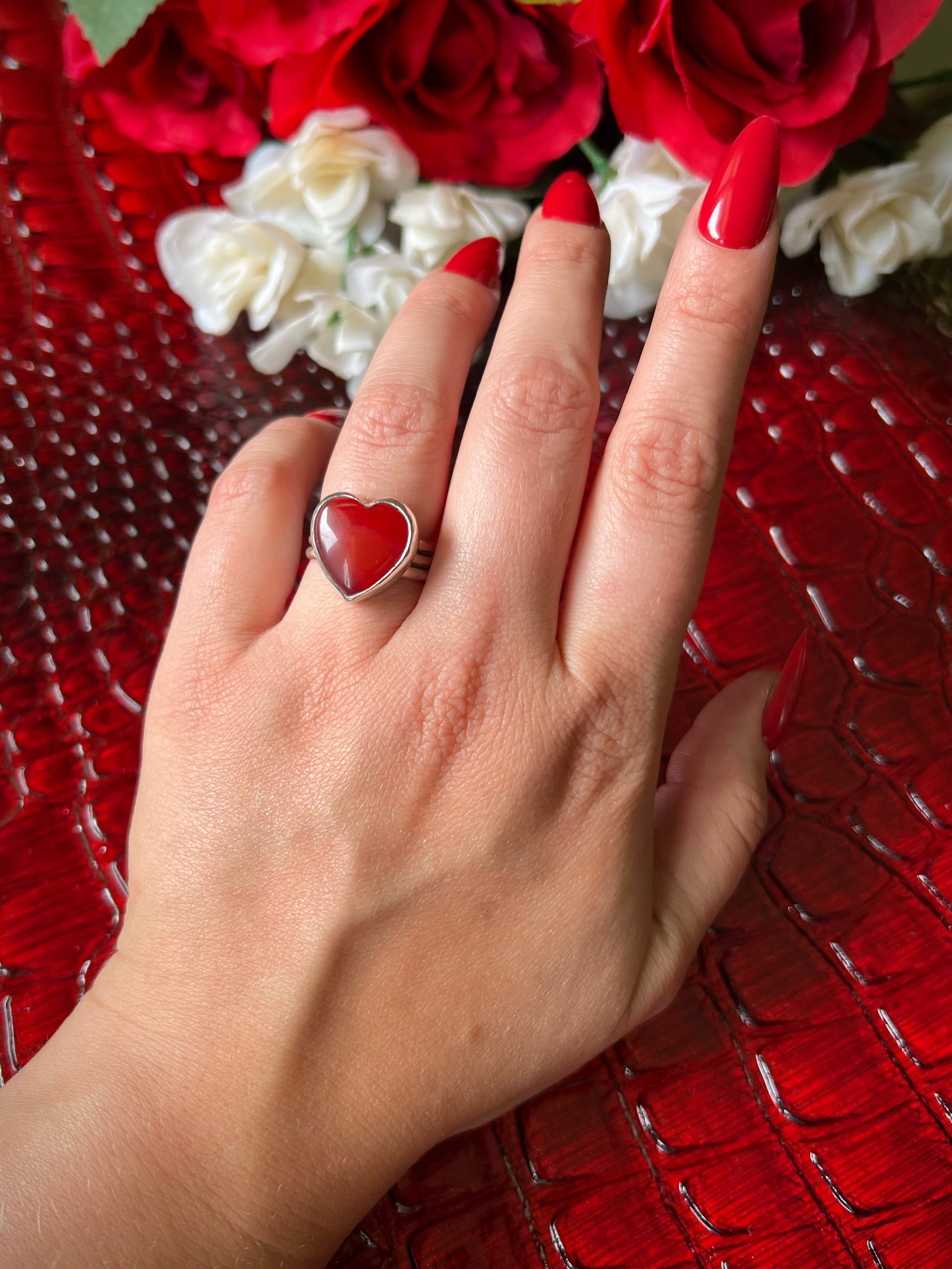 The Heartbreaker Ring; MTO